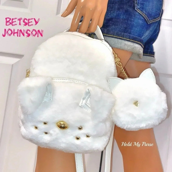 Betsey Johnson Faux-Fur Dog Backpack Crossbody Bag & Cat Keychain Coin Case - Picture 2 of 13